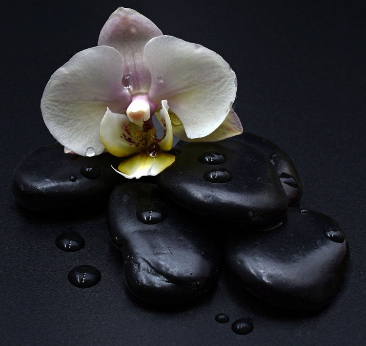 hot stone massage